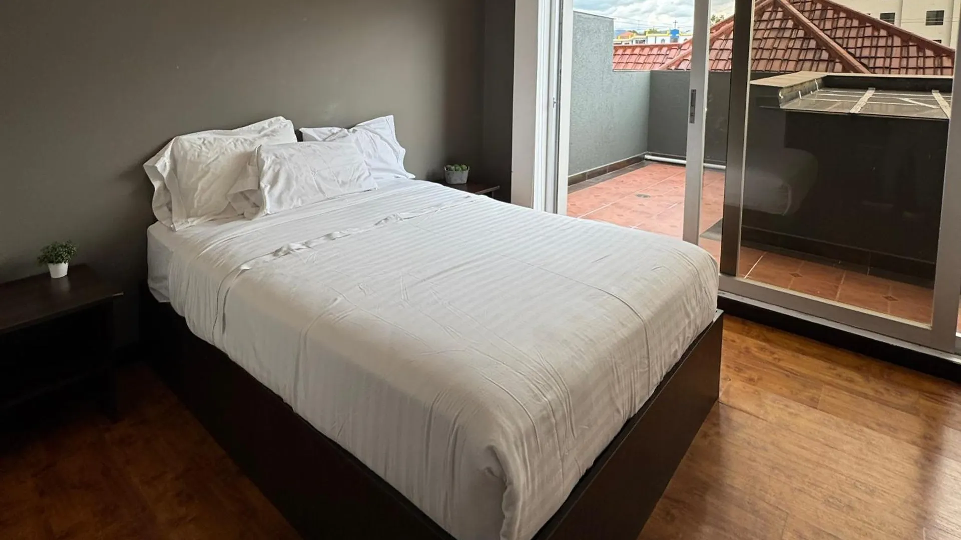 *** Apartmanhotel Gaviota Apartments & Suites Cuenca Ecuador