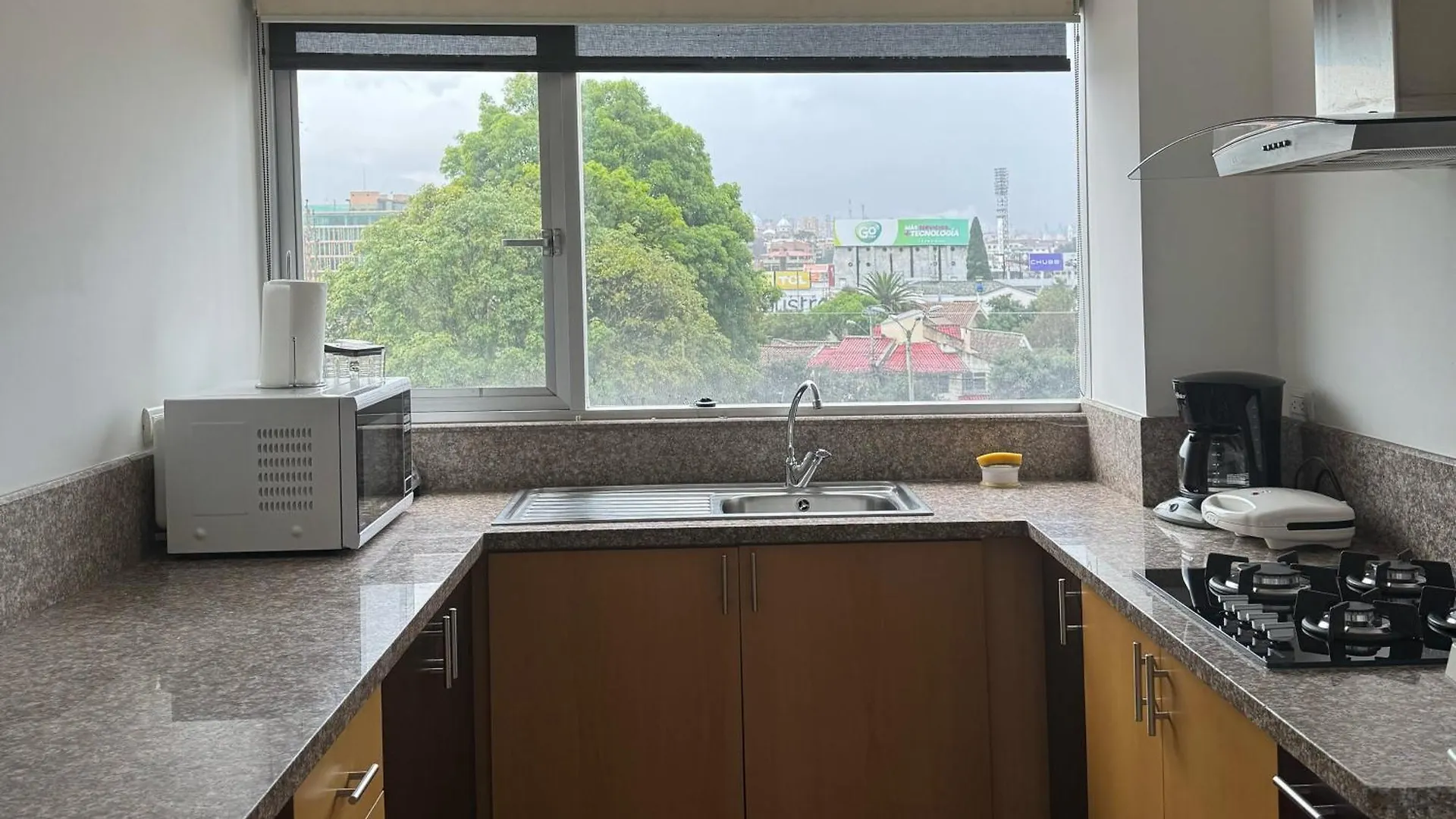 Gaviota Apartments & Suites Κουένκα